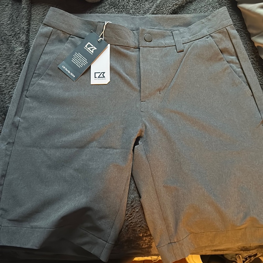 Brand New with Tag Charcoaled colored Cutter & Buck golf shorts | 28 inch waist